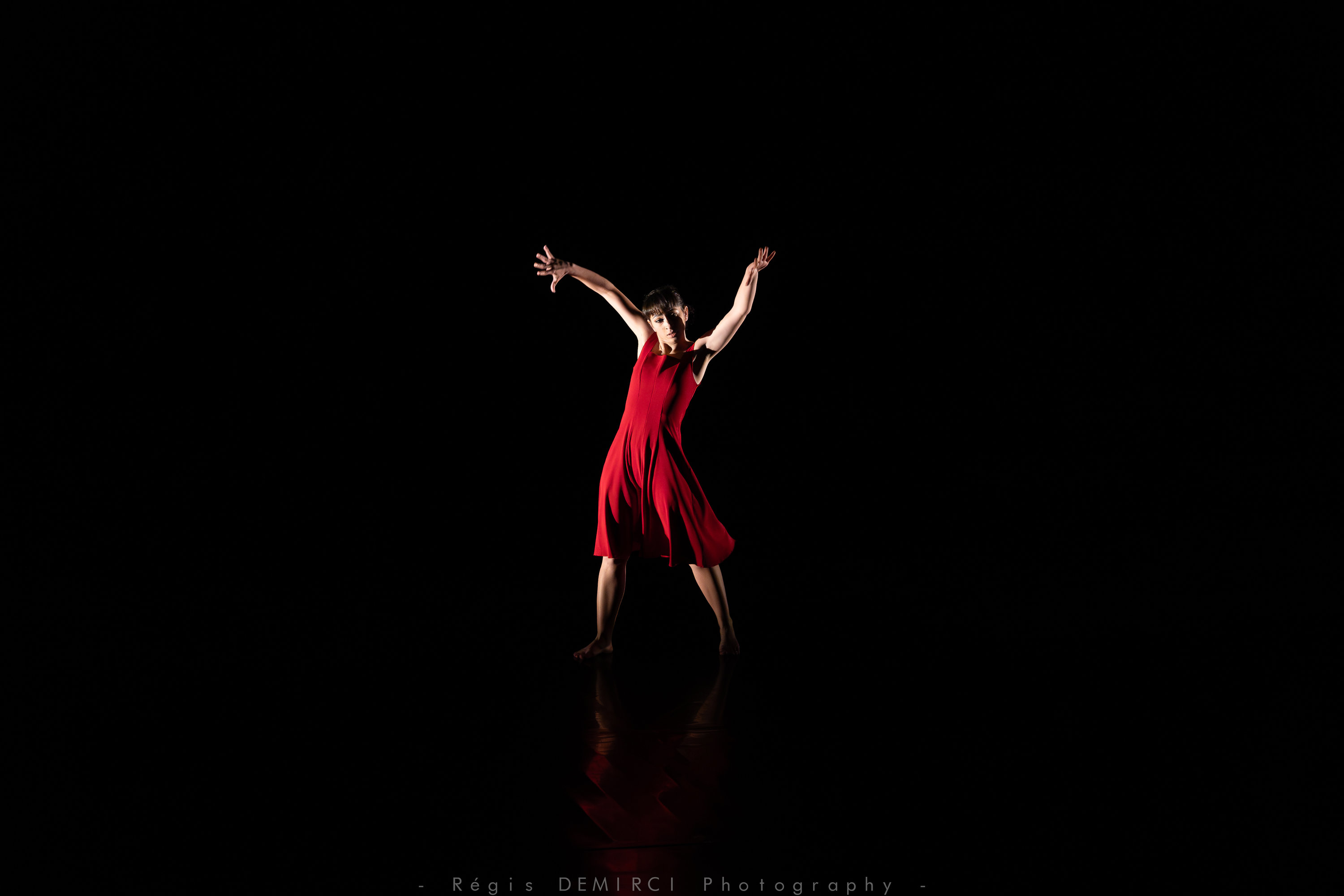 Cafe Danse St Maximin Louise danseuse choregraphe professeure danse contemporaine